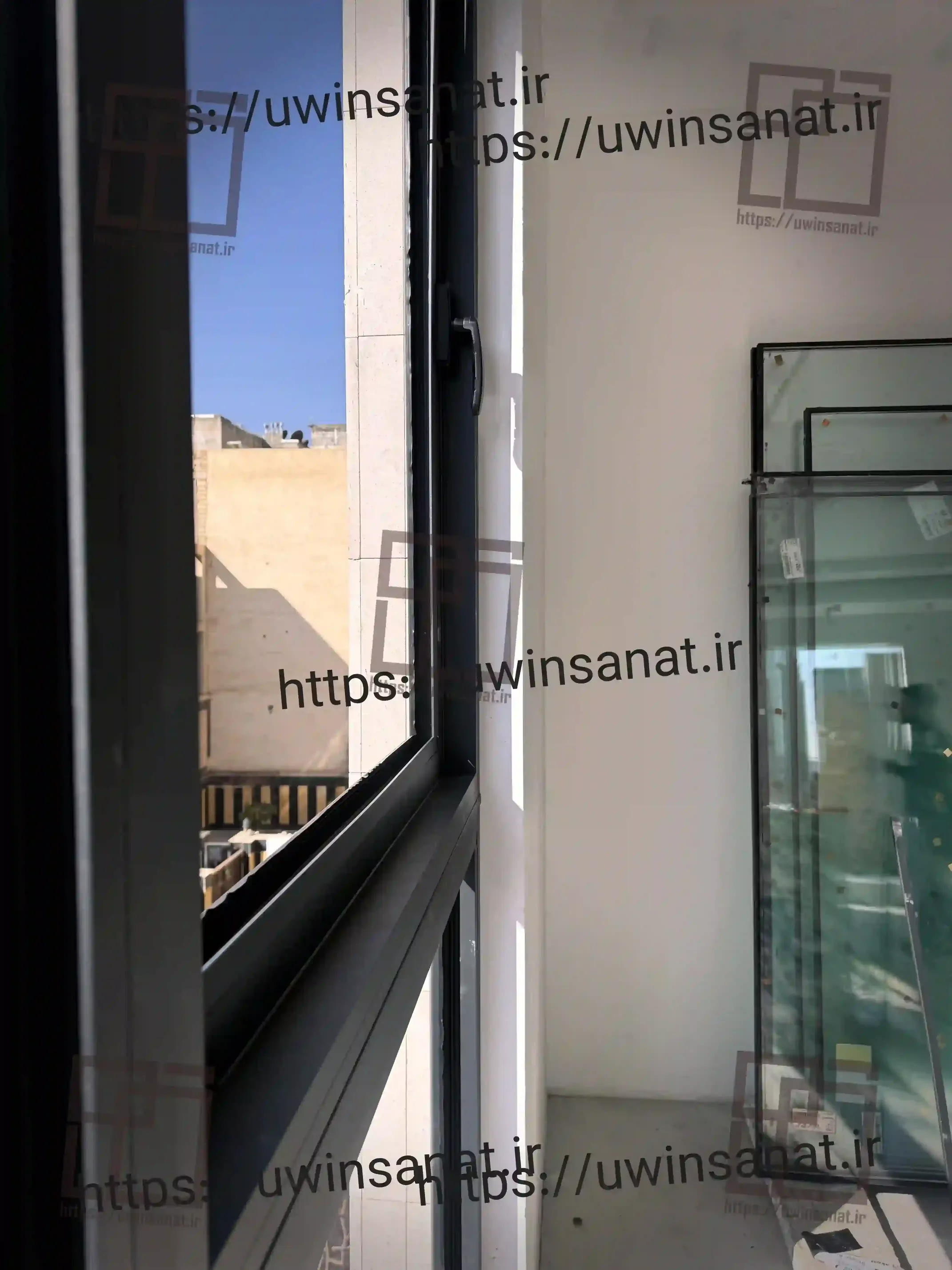 اجرای-پروژه-پنجره-آلومینیومی-ترمال-بریک-آذین-11