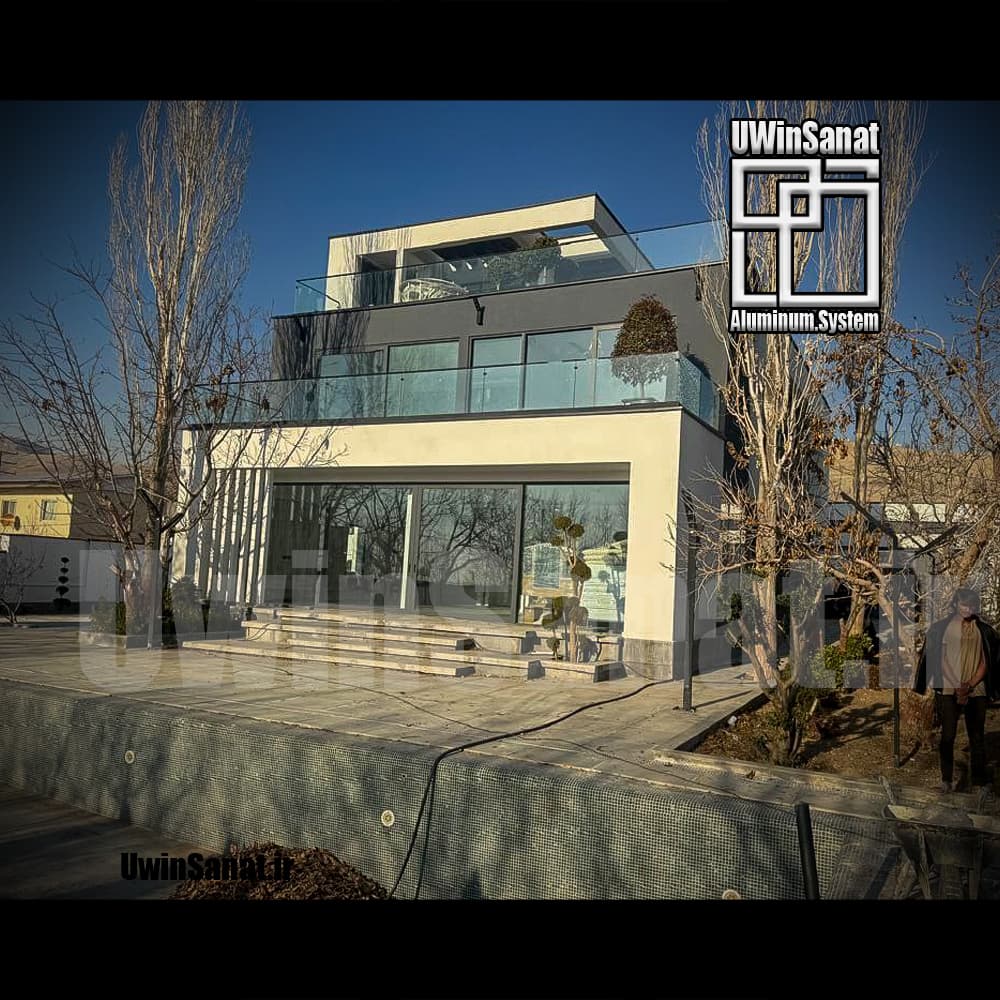 پروژه دماوند - اجرای پنجره ترمال بریک، جان‌پناه و کابین دوش