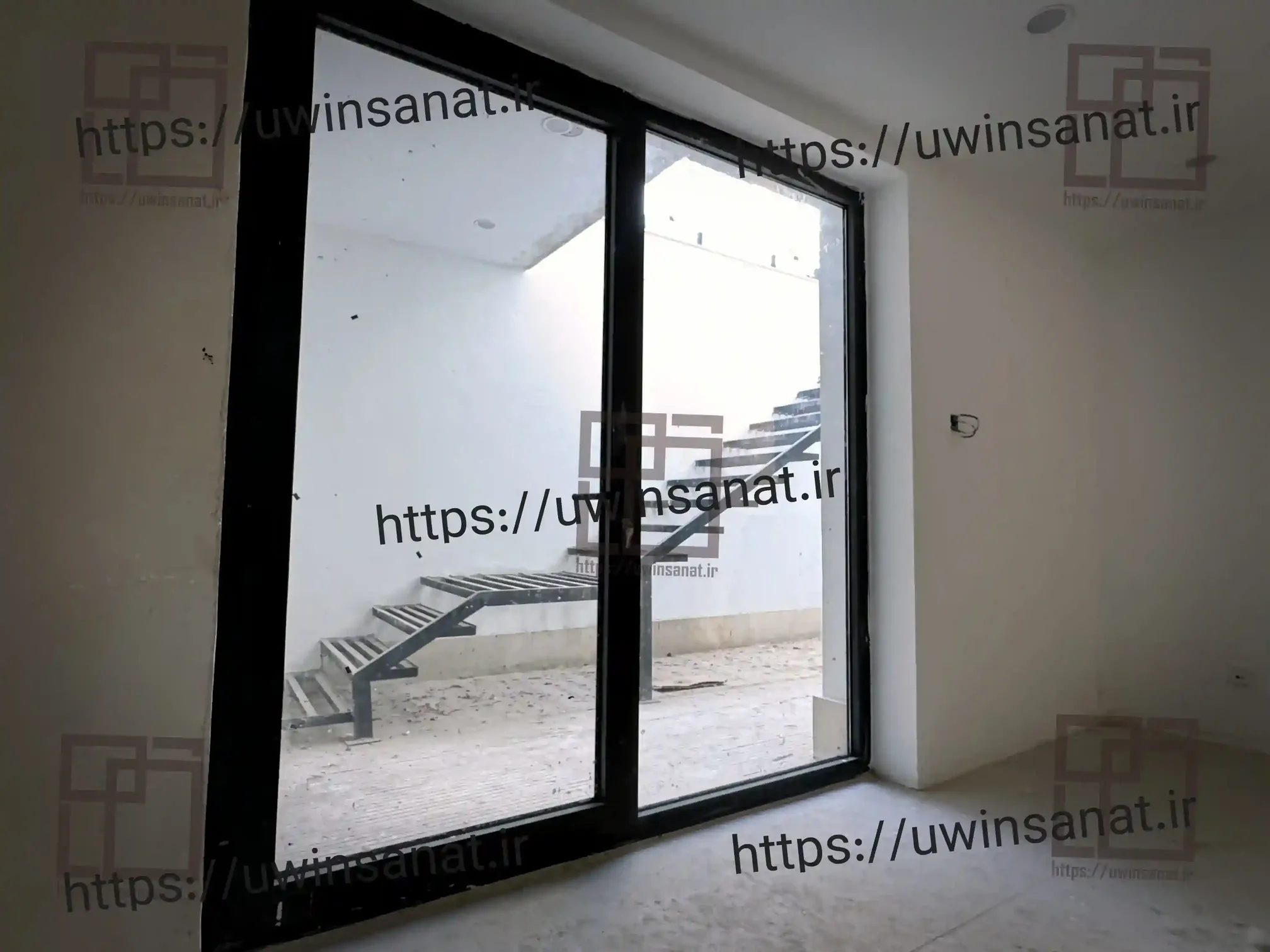 اجرای-نمای-کرتین-وال-و-سقف-اسکای-لایت-پروژه-ویلایی-لادن-6